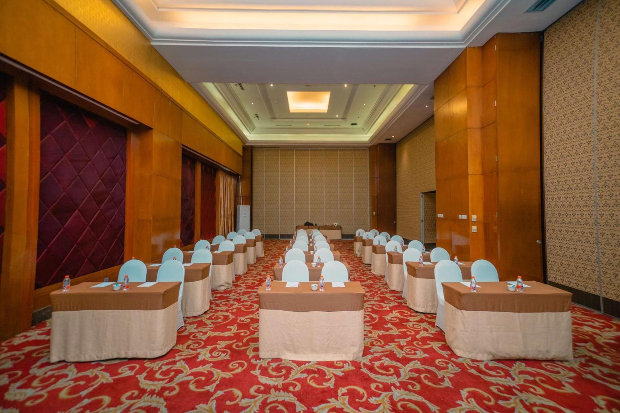 Hotel Western Mangga Dua & Jakarta