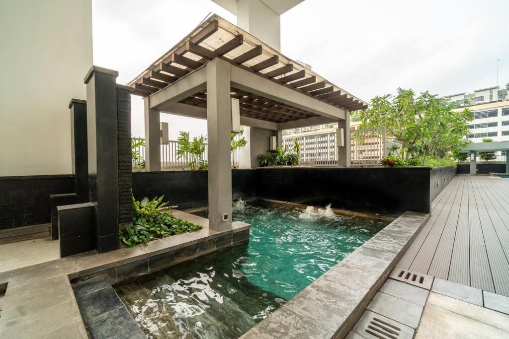 Simple & Stylish In Jakarta, Scbd Apartment *
