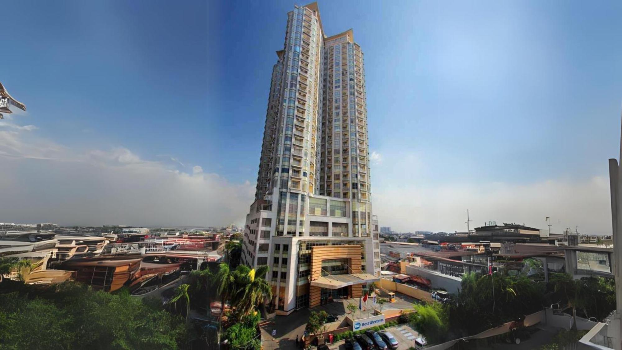 Hotel Western Mangga Dua & 4*