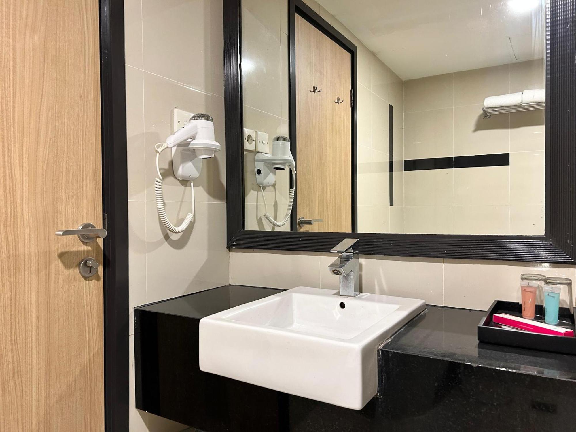 Hotel Orchardz Jayakarta Jakarta