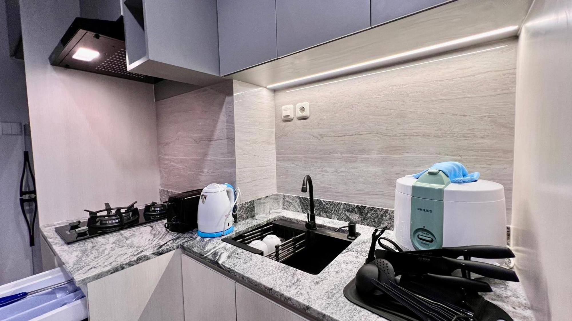 West Vista Jkt Modern Design W/55” Tv And 40/mbps Wi-fi * Jakarta
