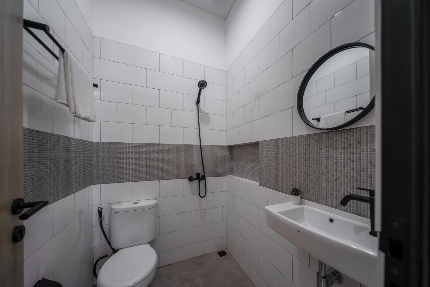Aparthotel Cove River Haus 2*
