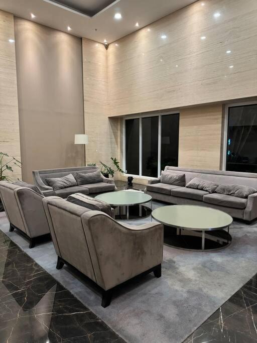 West Vista With Netflix Apartment