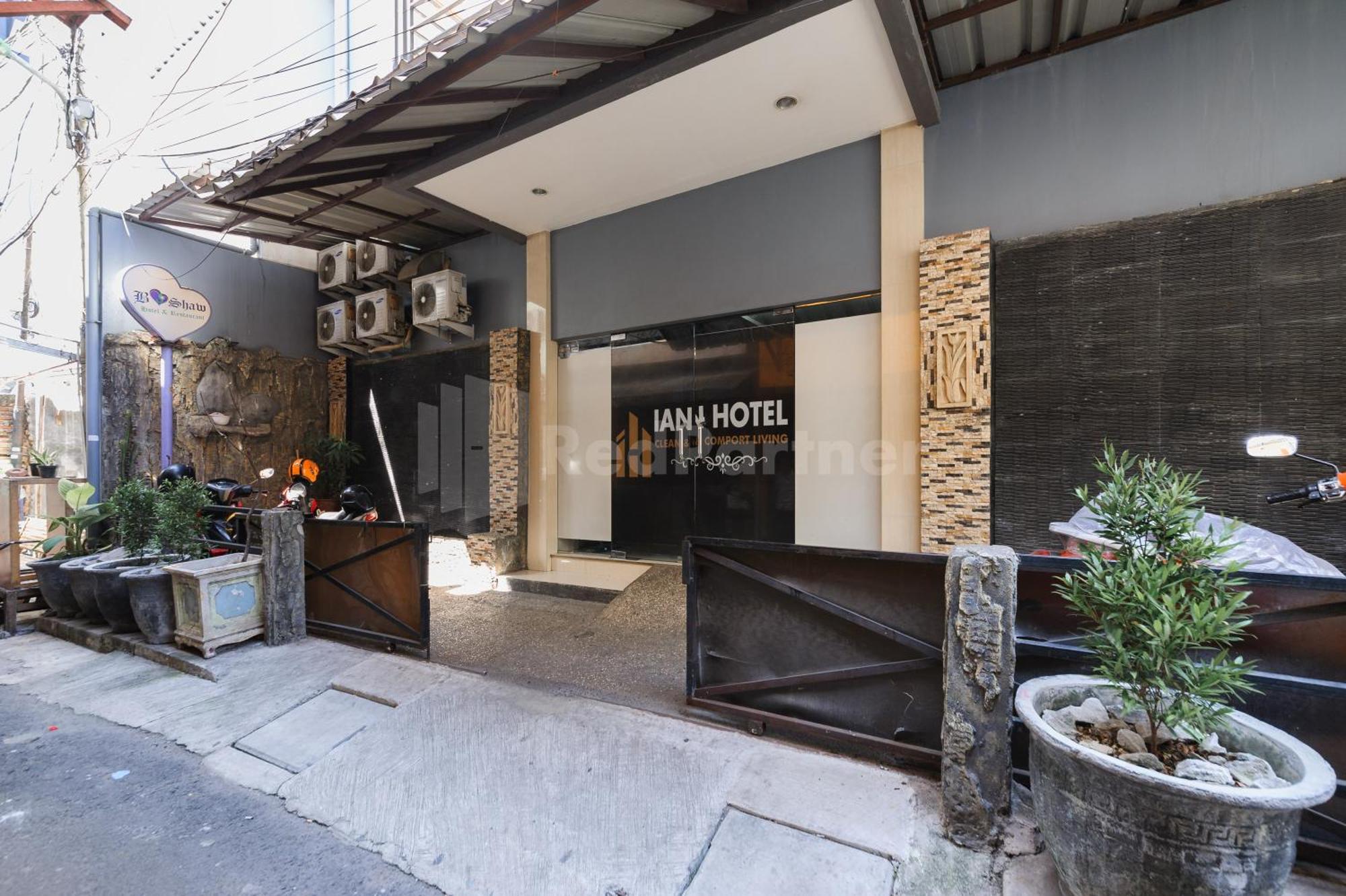 Ian Jaksa Mitra Reddoorz Hotel *