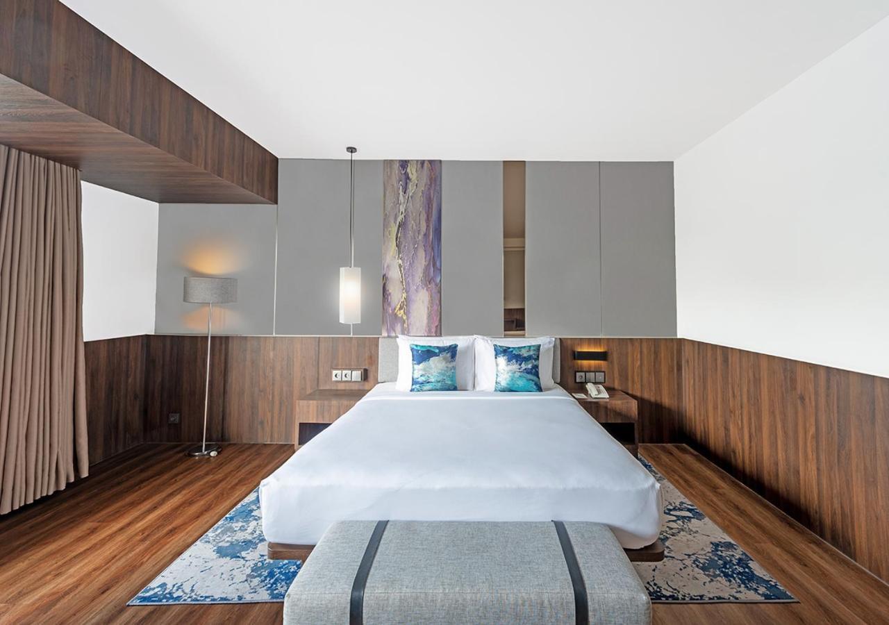 Hotel Oakwood & Taman Mini Jakarta
