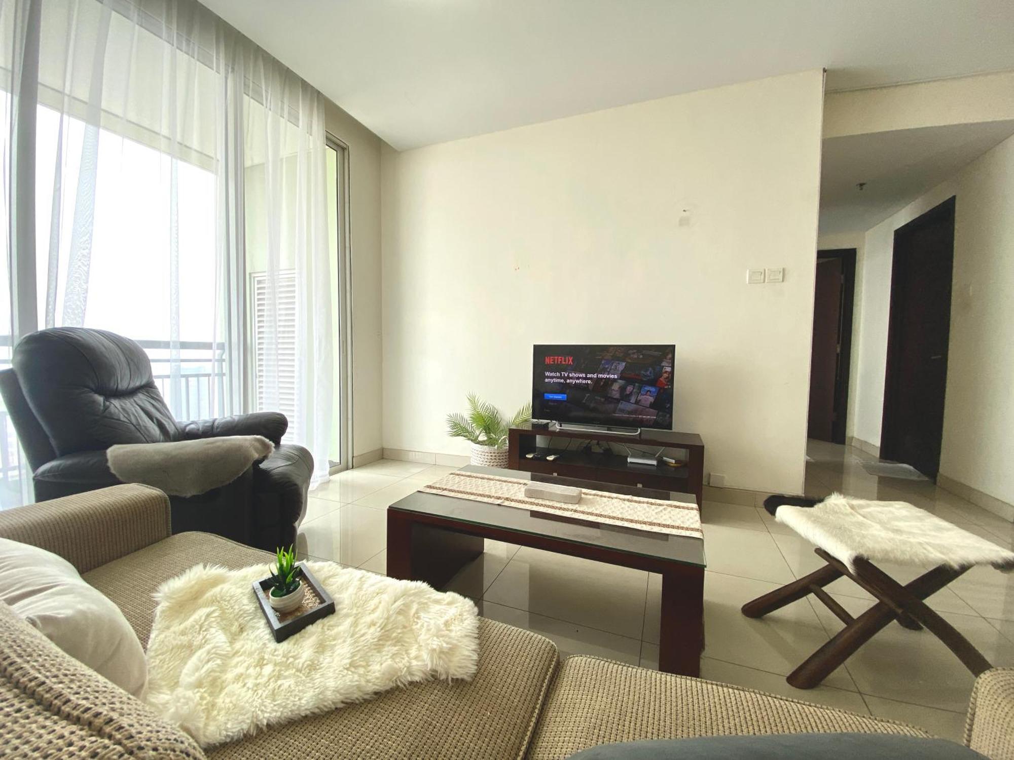 Apartment Luxe Living @central Park Jakarta