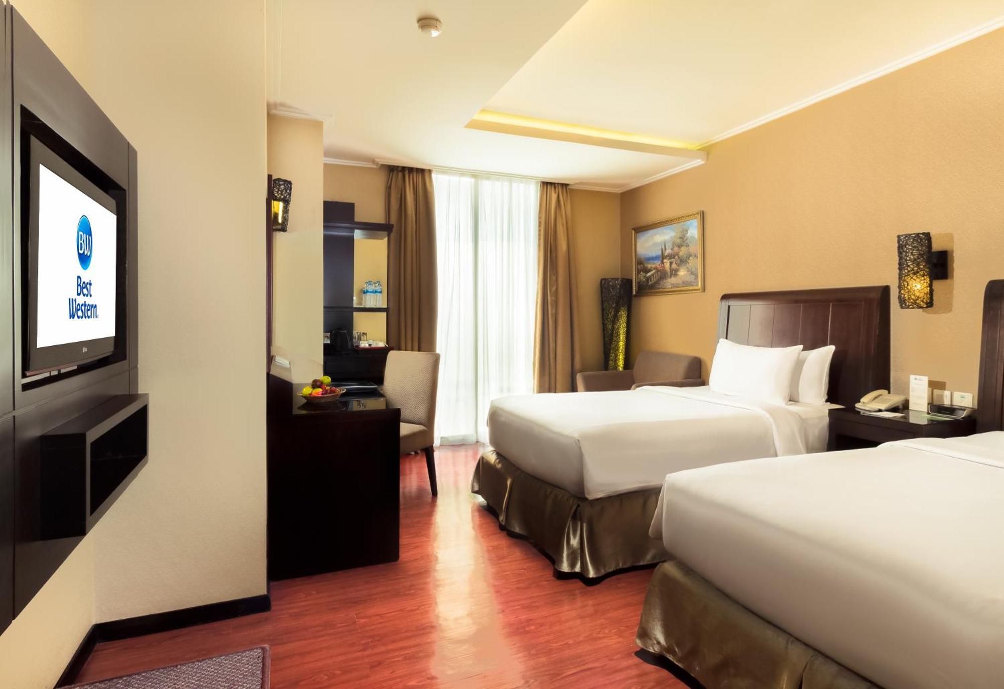 Western Mangga Dua & Hotel Jakarta