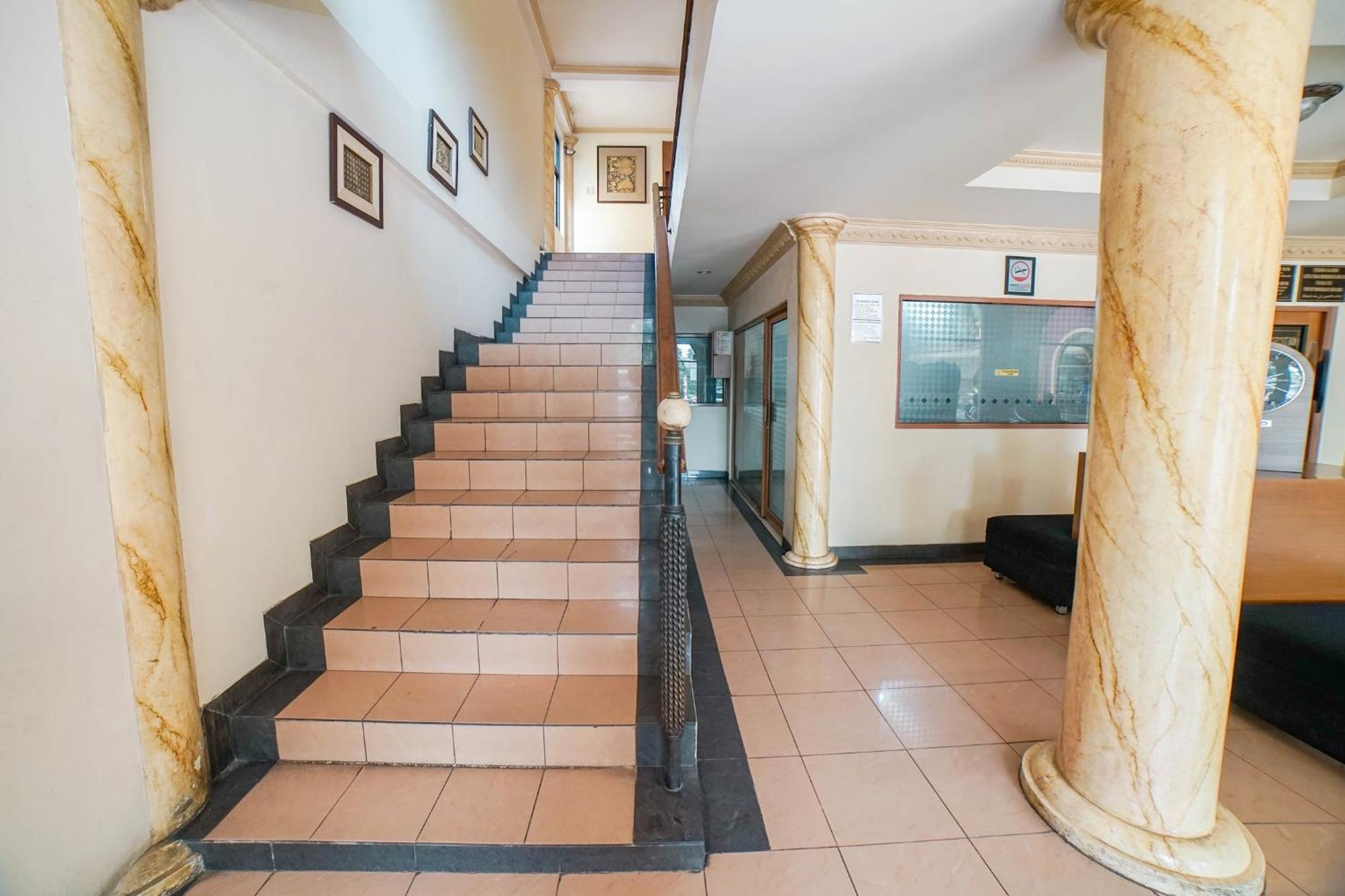 Khách sạn Kalisma By Alia 3*