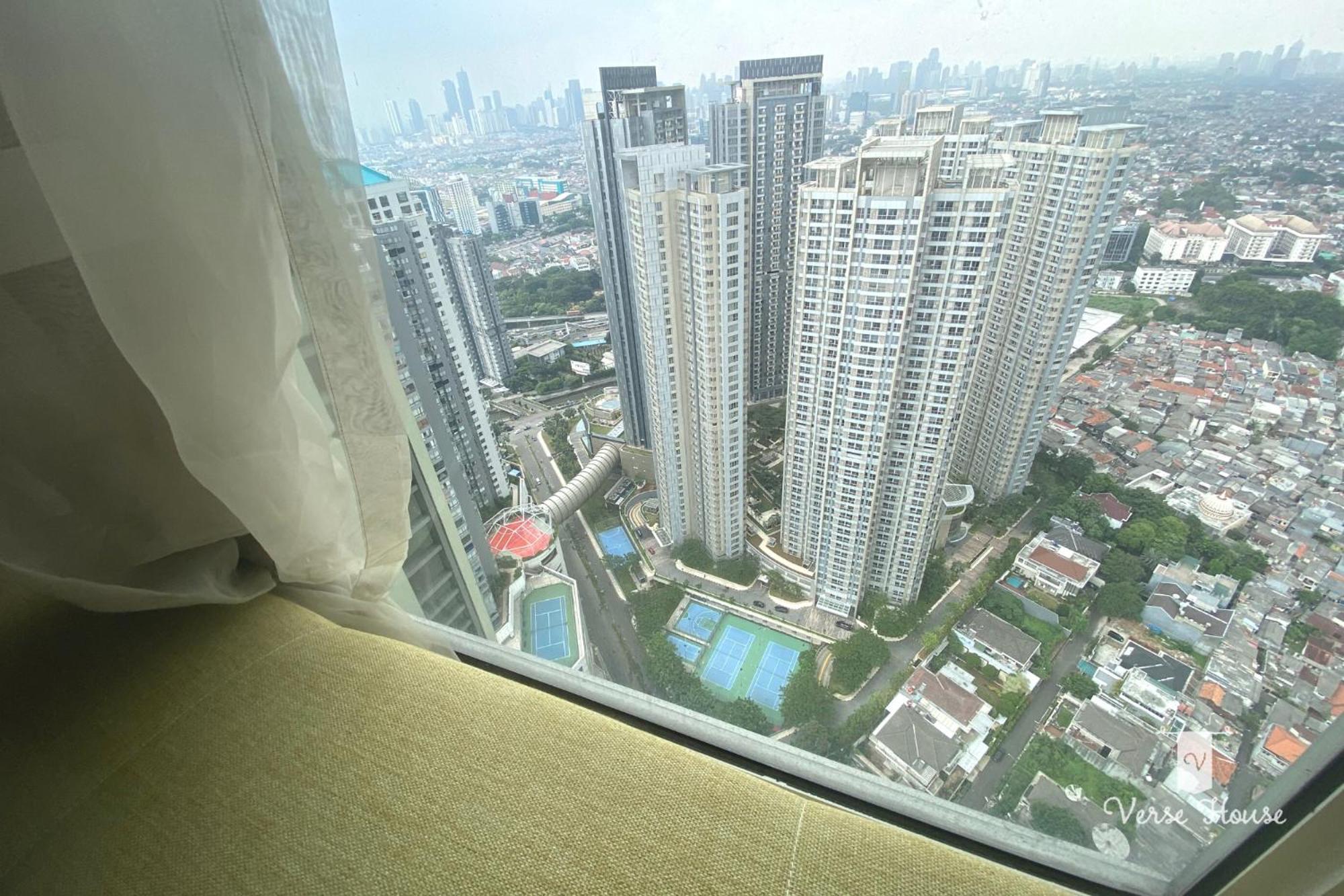 Luxe Living @central Park Apartment Jakarta
