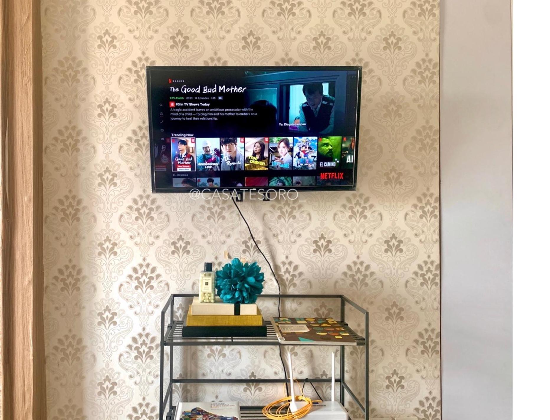 Apartment Studio Walking Distance To Mall *