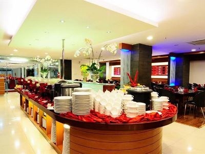 Asana Kawanua Hotel