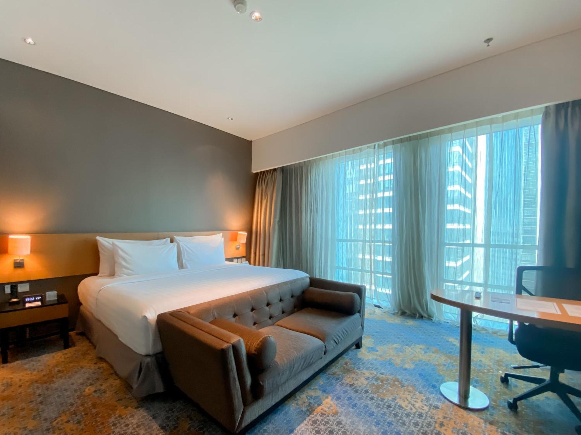 Hotel Js Luwansa & Convention Center 4*