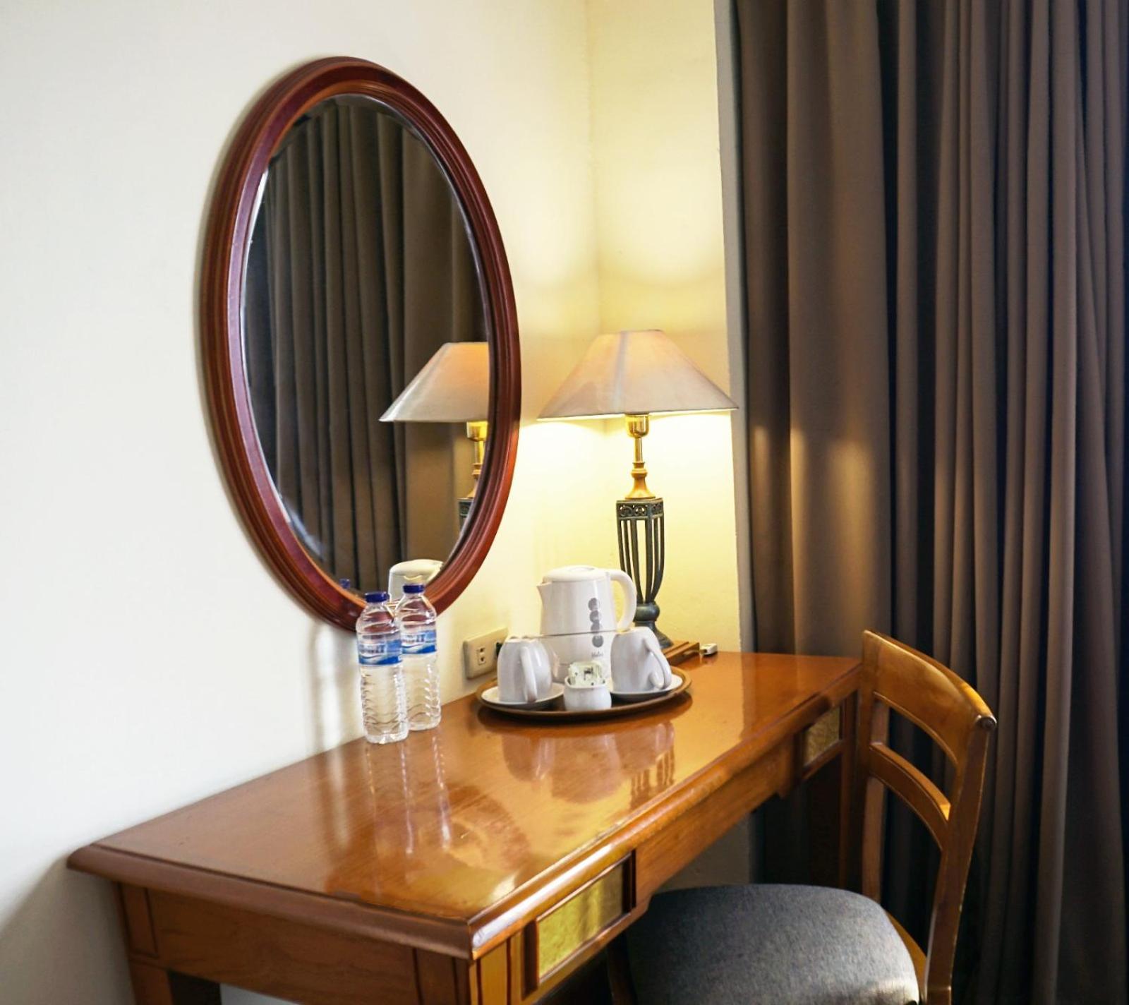Mega Anggrek Slipi 3*