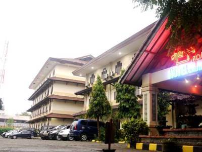Mega Matra Hotel 2*