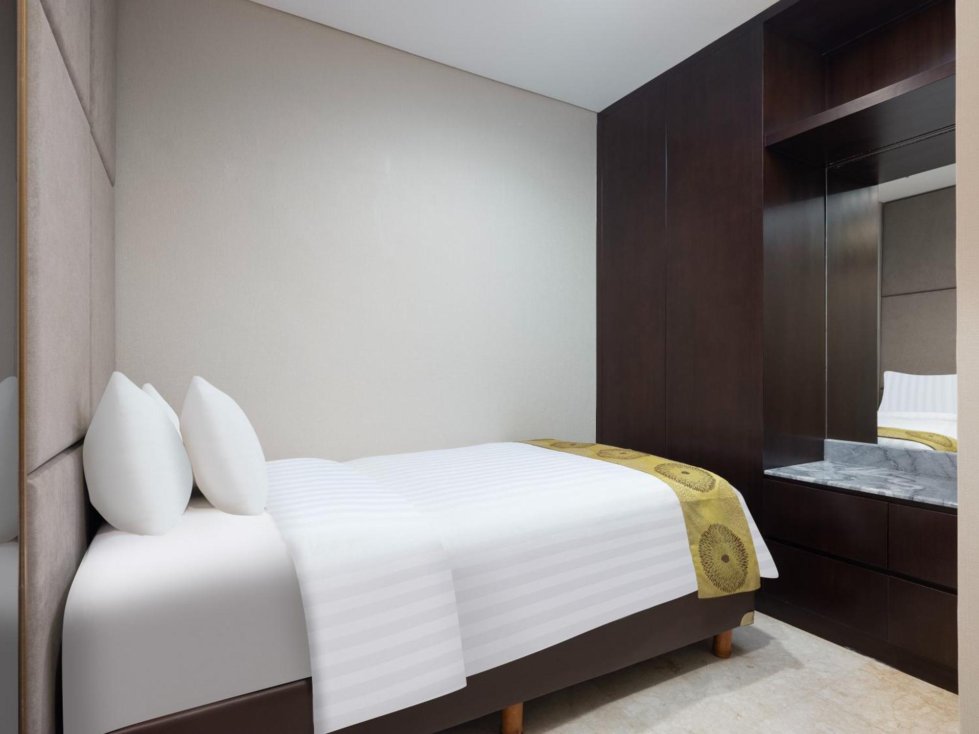 Hotel The Grove By Grand Aston 5*
