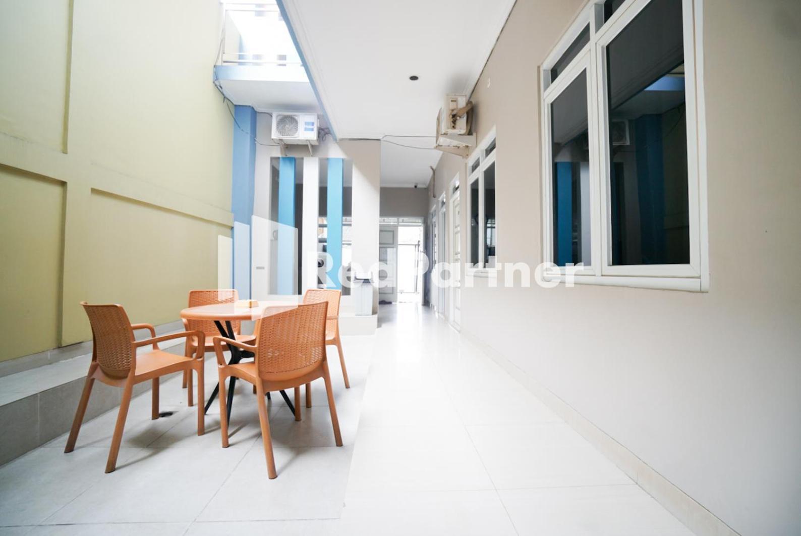 Indah Syariah Mitra Reddoorz Hotel