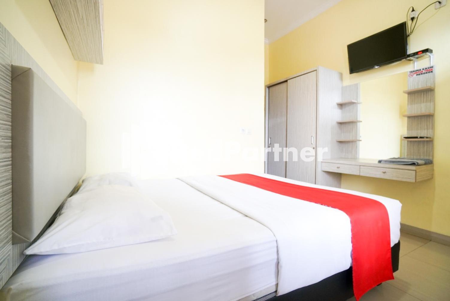 Indah Syariah Mitra Reddoorz Hotel 2*
