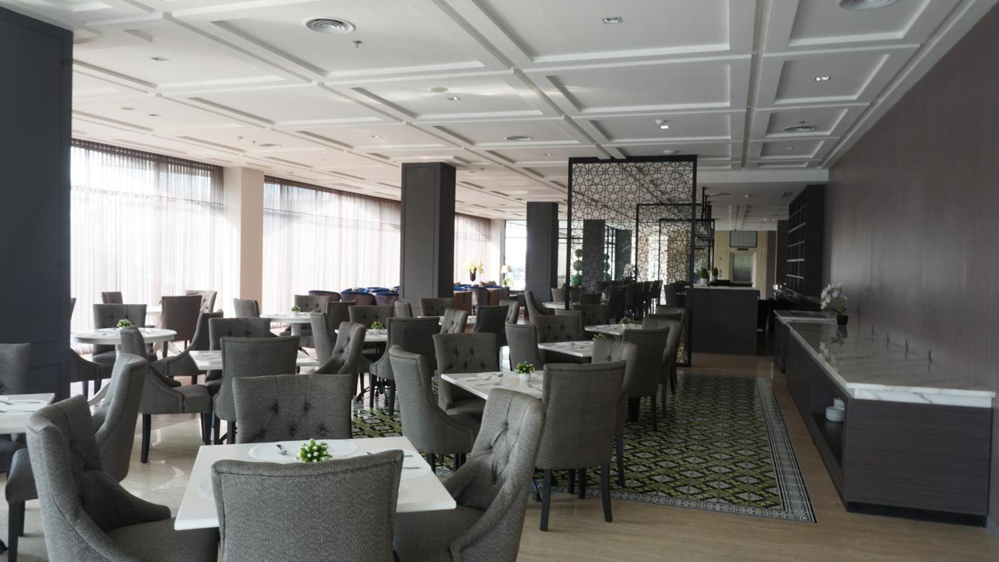 Rivoli Hotel 3*