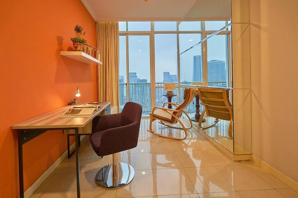 2br Magnificent View At Itc Kuningan