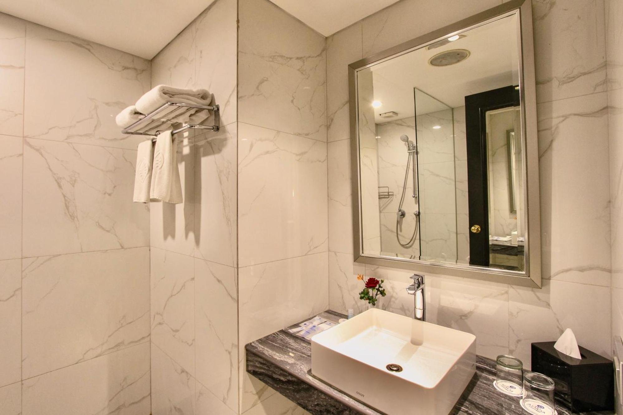 Hotel The Acacia
