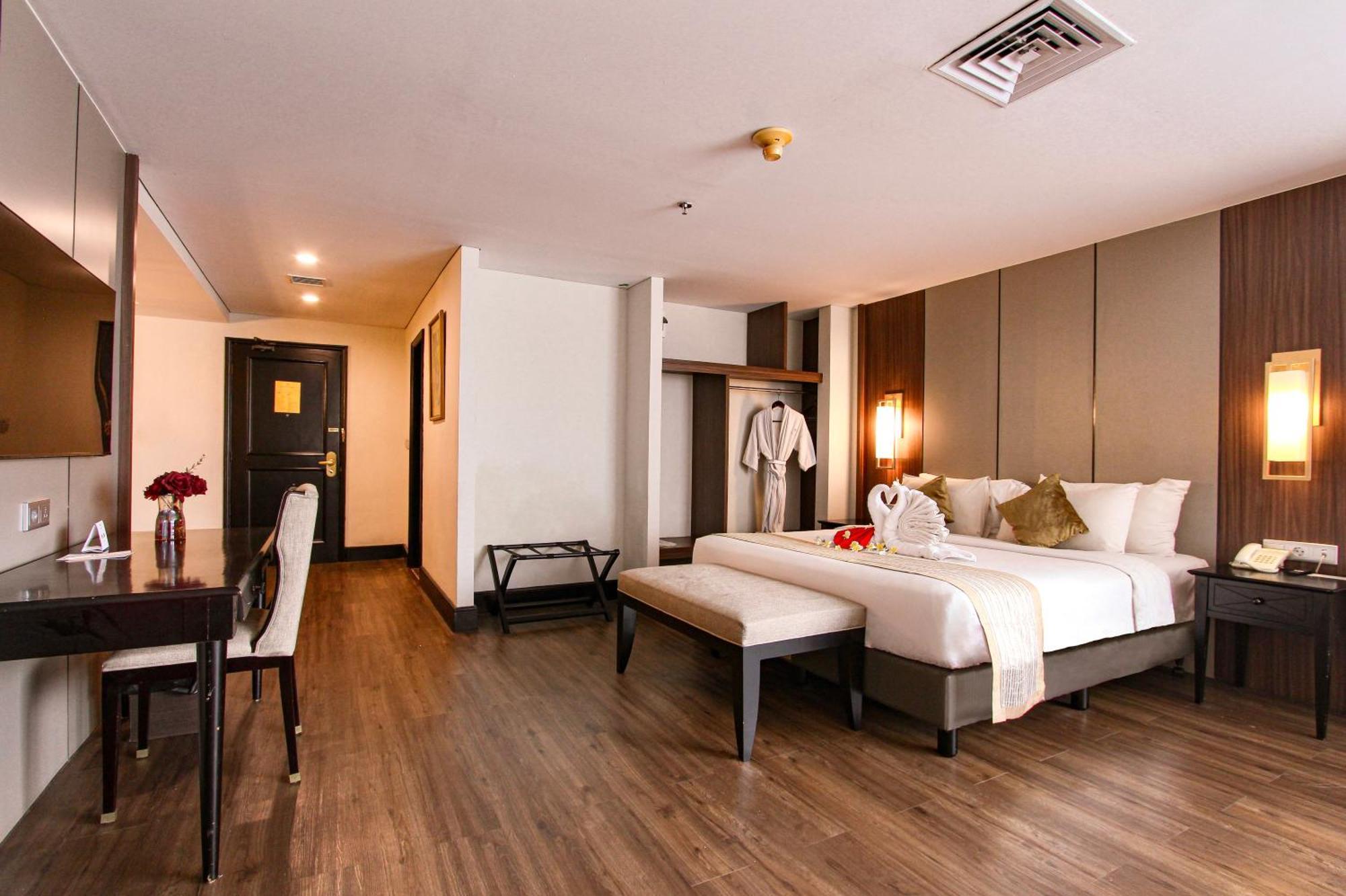 The Acacia Hotel 4*
