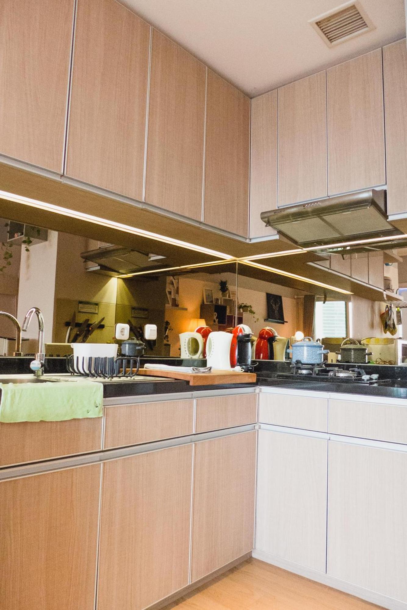Scandi Style Flat In Jakarta, Gym & Pool *