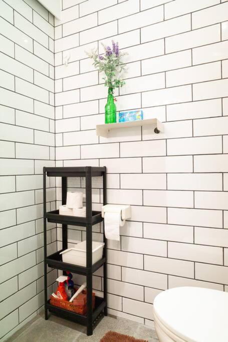 Căn hộ Scandi Style Flat In Jakarta, Gym & Pool Jakarta