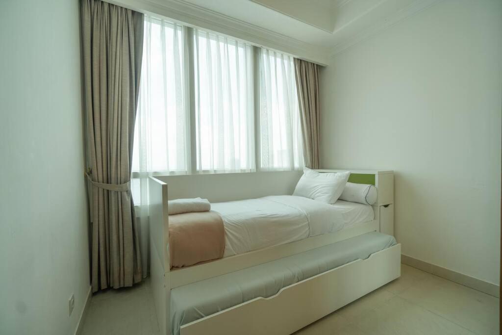 Luxury 2br Of Mall Kuningan Jkt, Scbd Apartment *