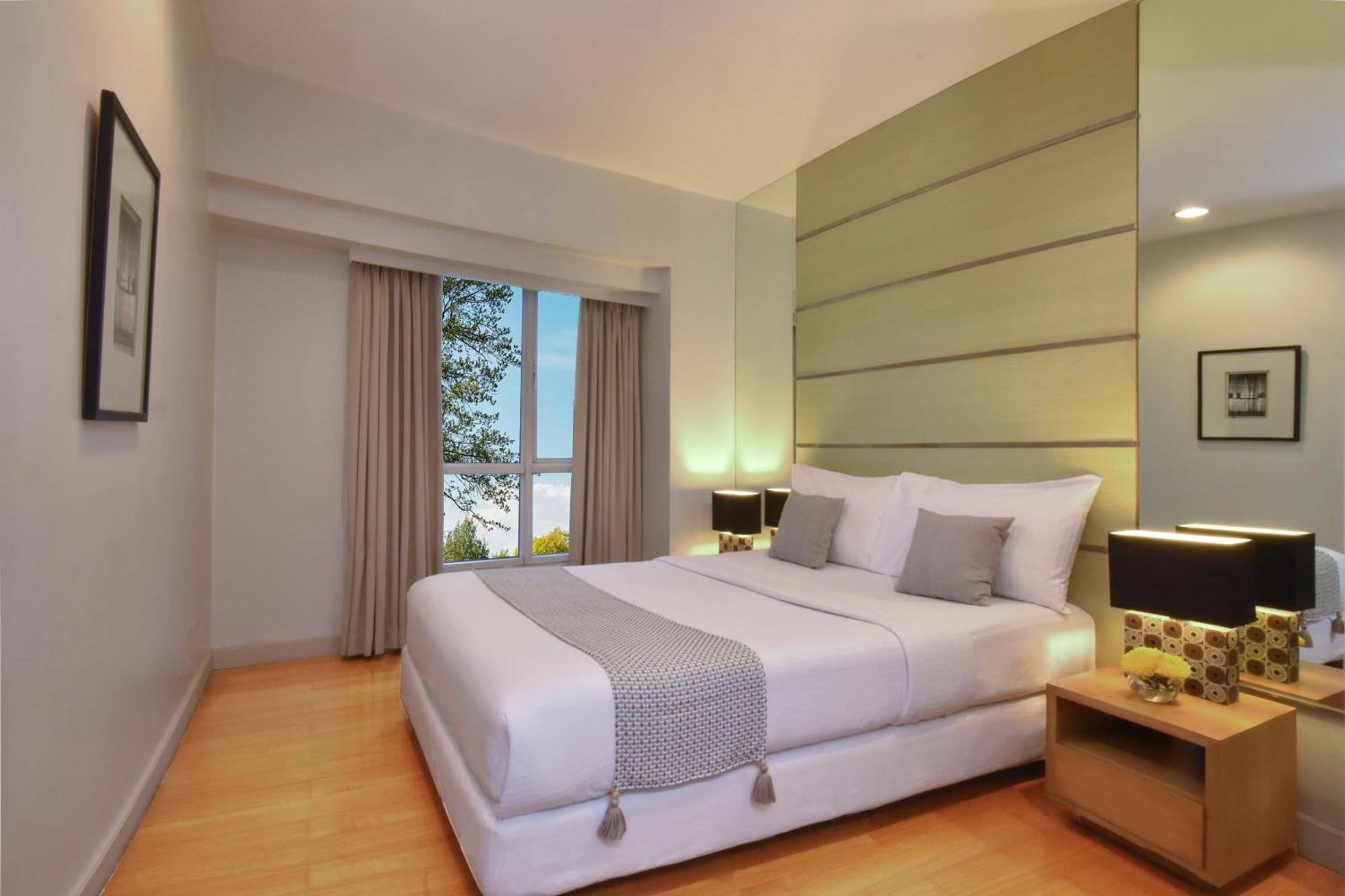 Apartment Somerset Berlian