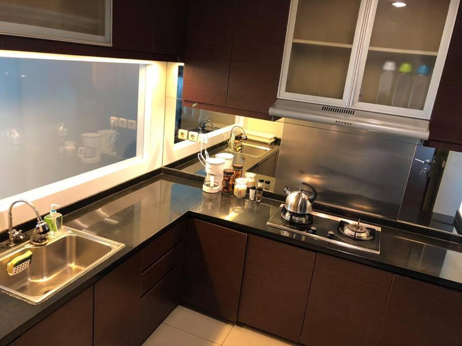 Park Apt. 3 Bedroom Jakarta