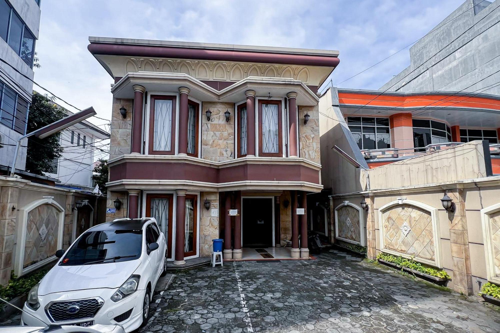 House Of Livina Mitra Reddoorz 2* Jakarta