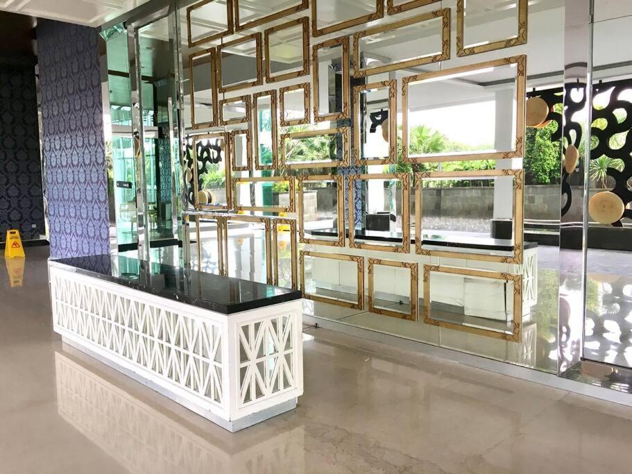 Apartment Kemang Stylish 2br Restaurants Prvt Lift Mall Acc