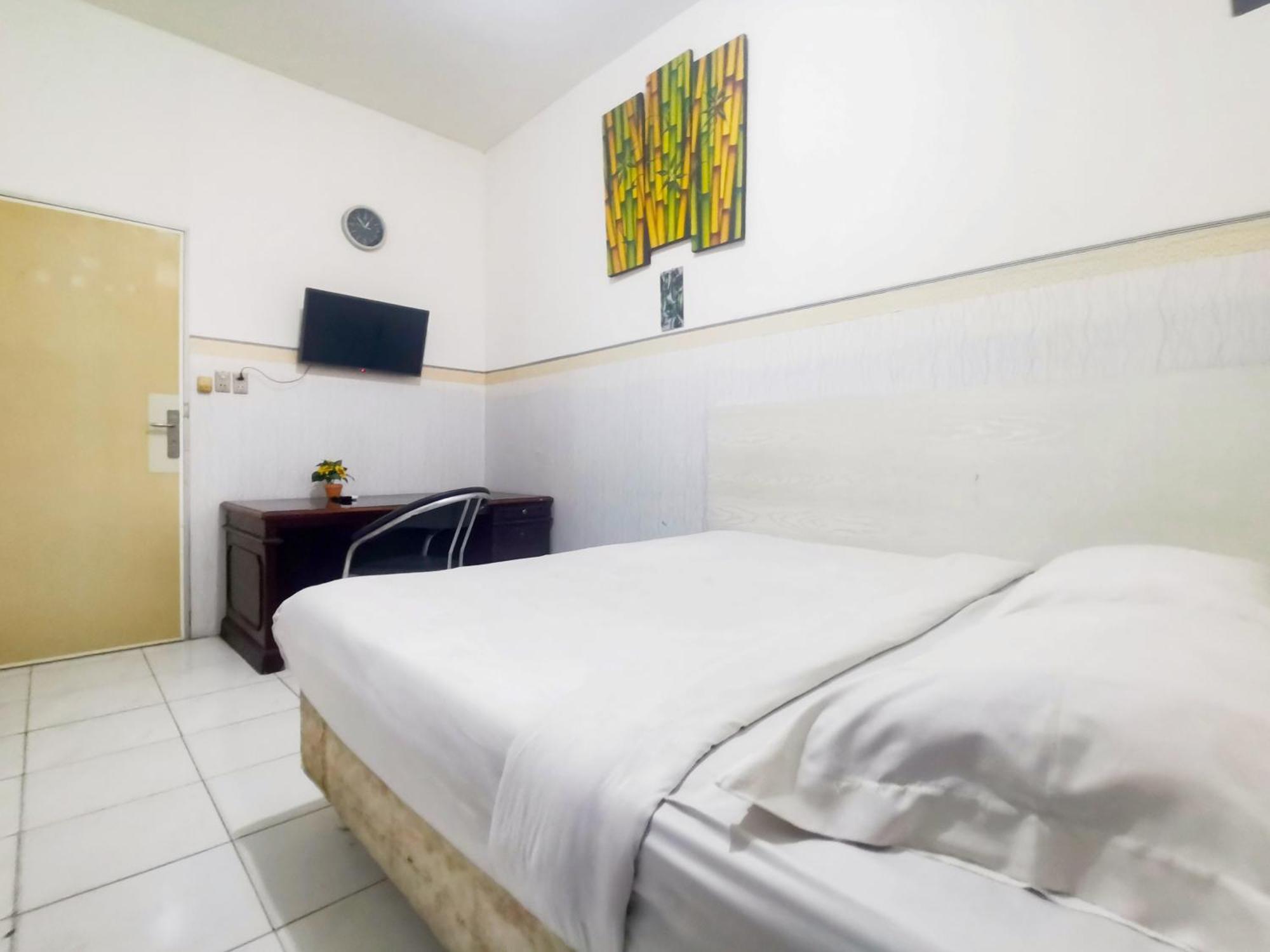 Oyo 2628 Kartini Hotel Jakarta