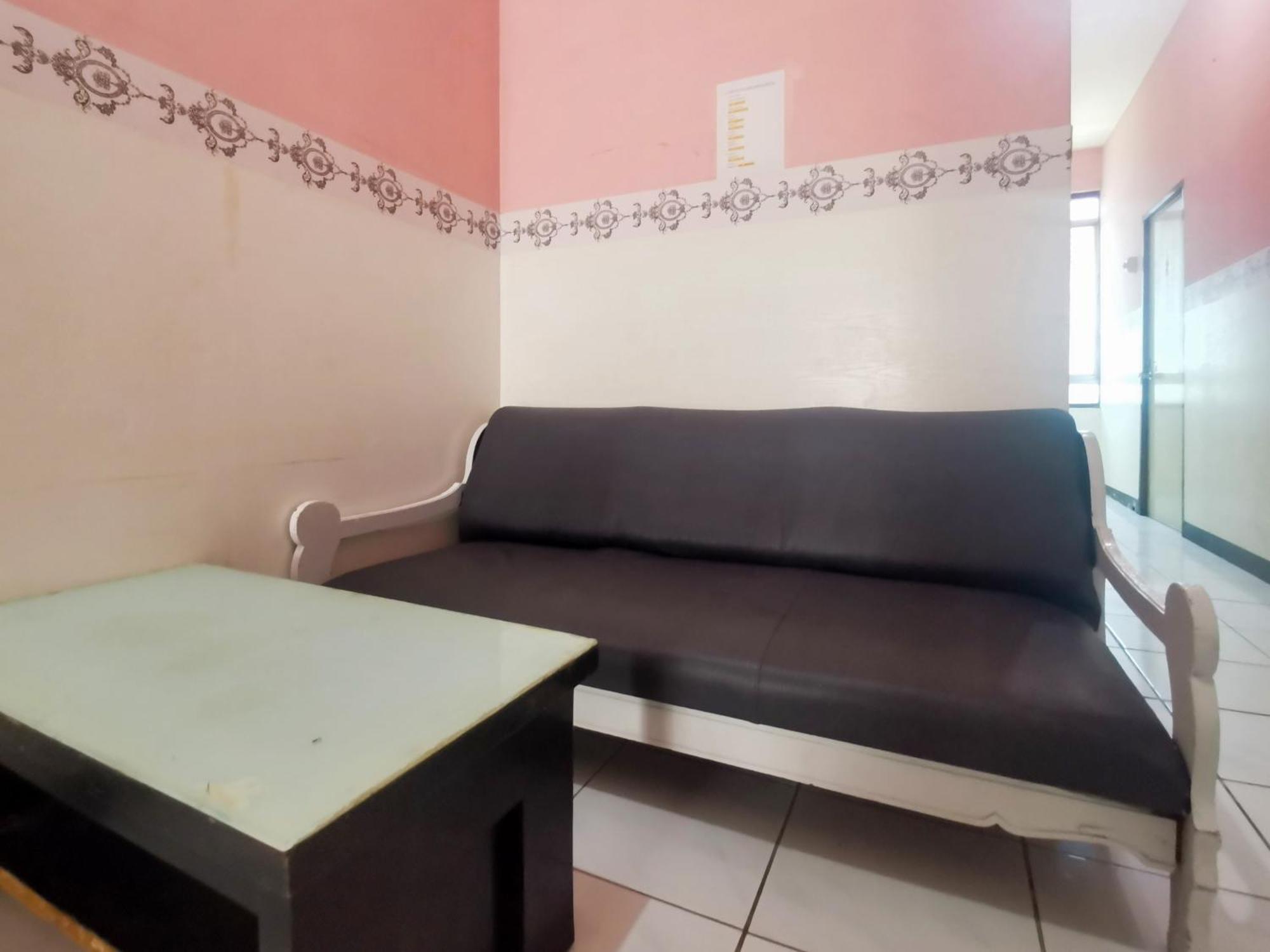Oyo 2628 Kartini Hotel