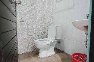 Guest house Reddoorz Near Rsud Koja 2*