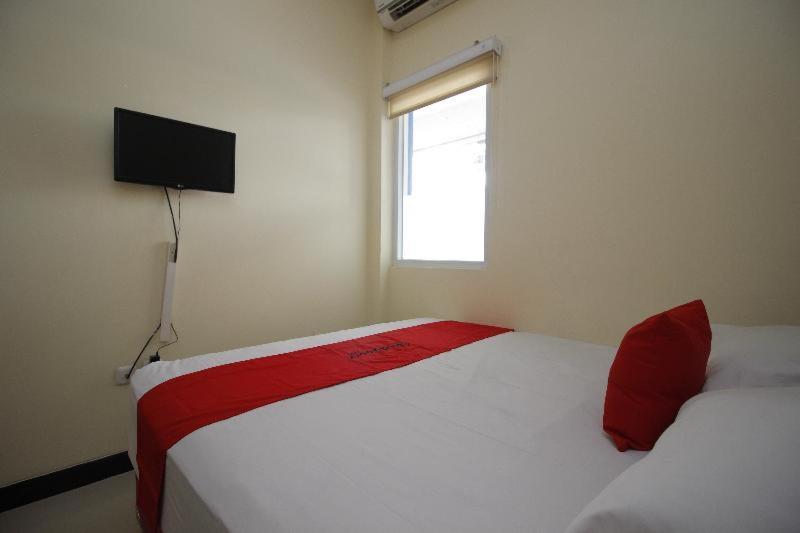 Reddoorz @ Jalan Pemuda 3* Jakarta