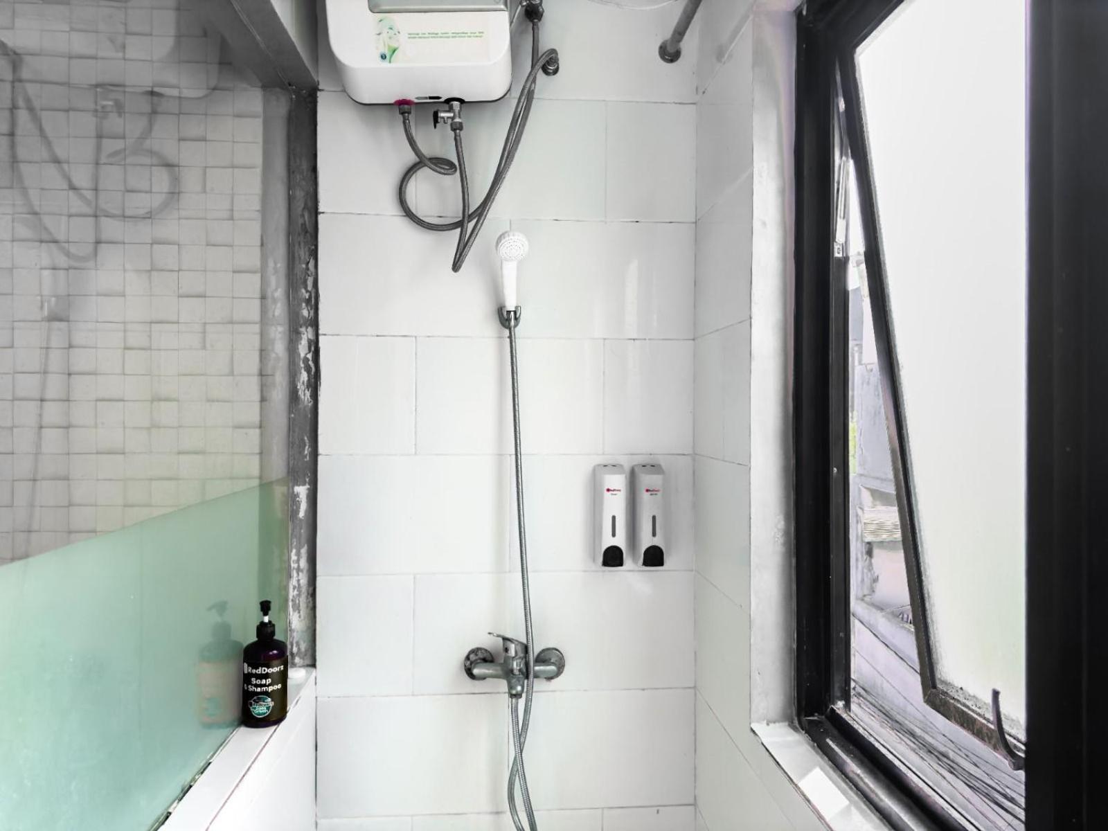 Hostel Beranda Near Hayam Wuruk 2
