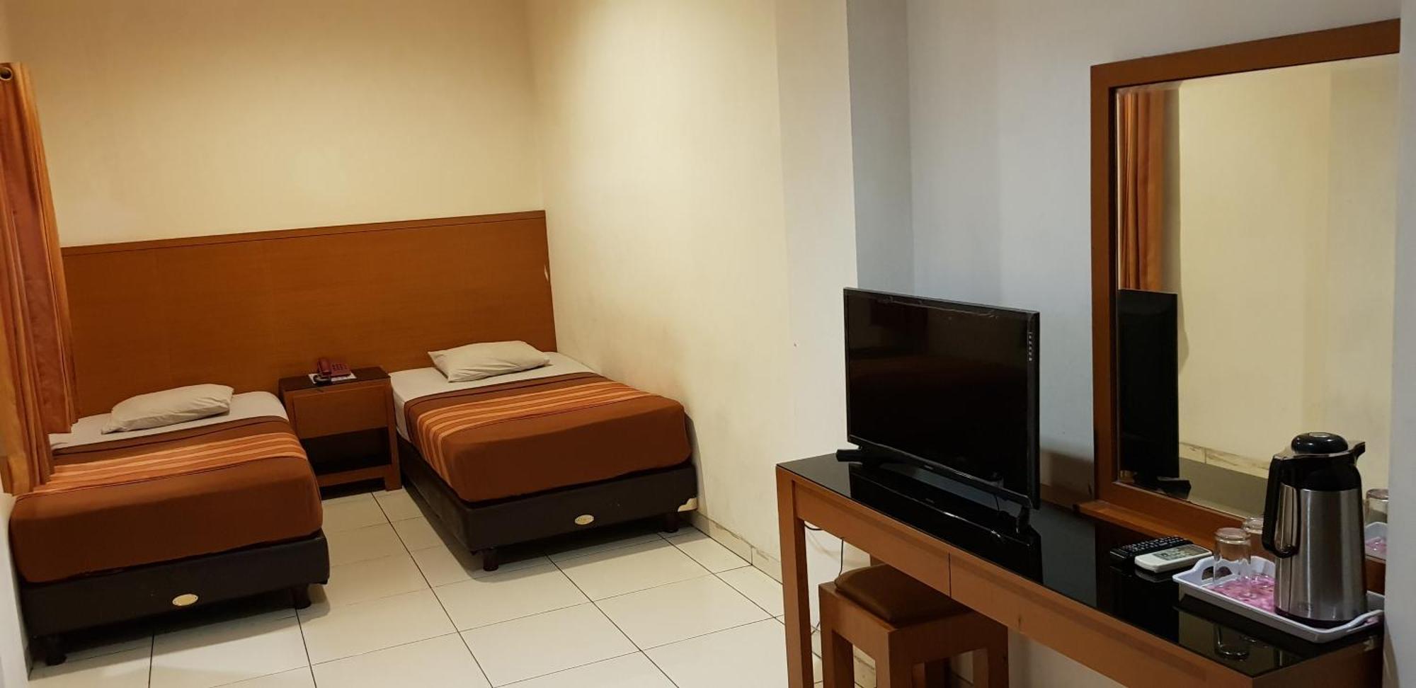 Dequr Kota Hotel 2*