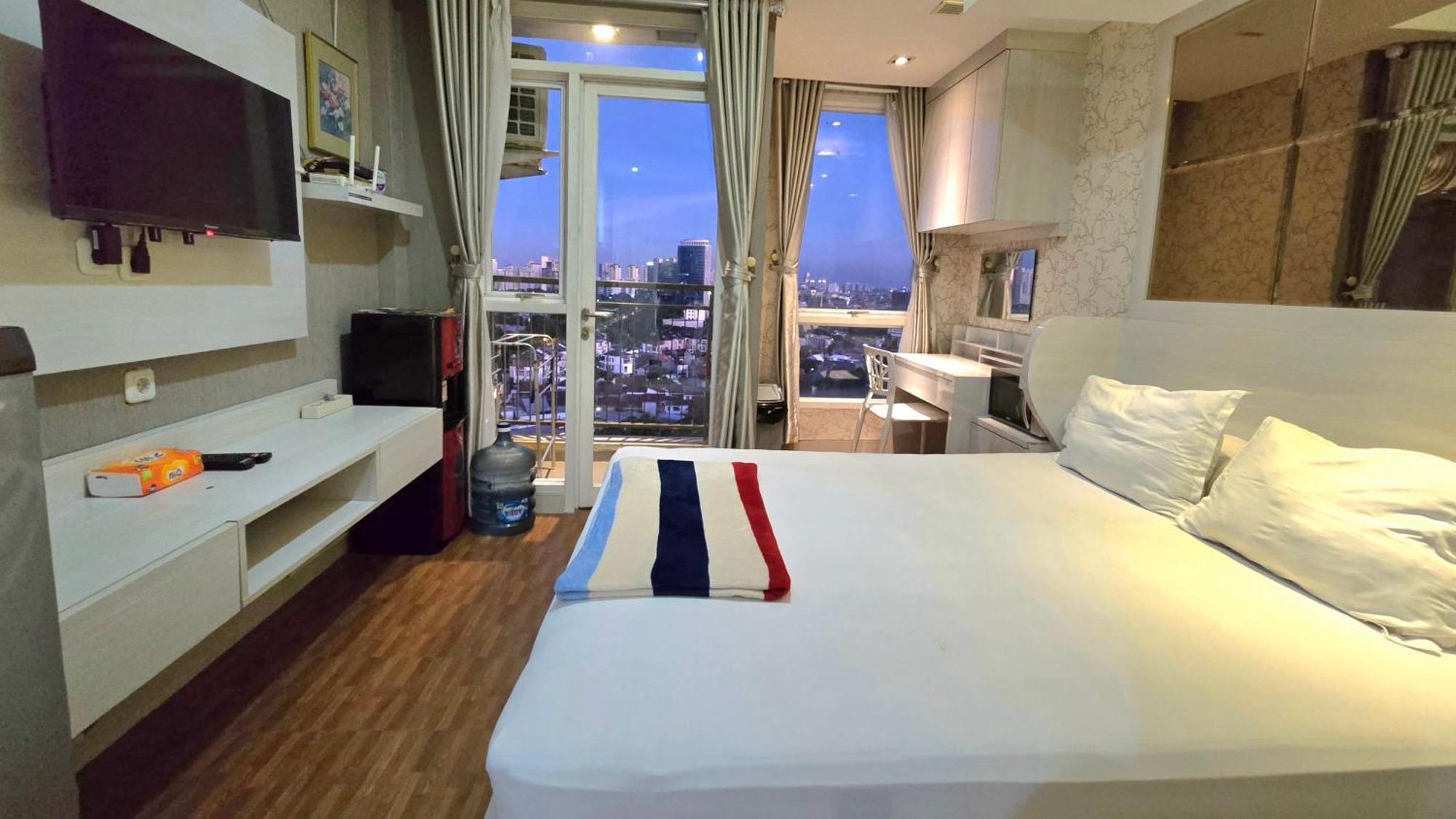 Apartment Jiexpo Kemayoran Sunrise View -min 3 Nights- Jakarta