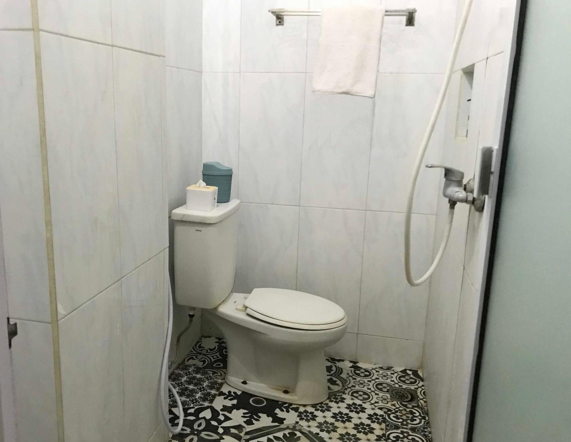 37 Jakarta