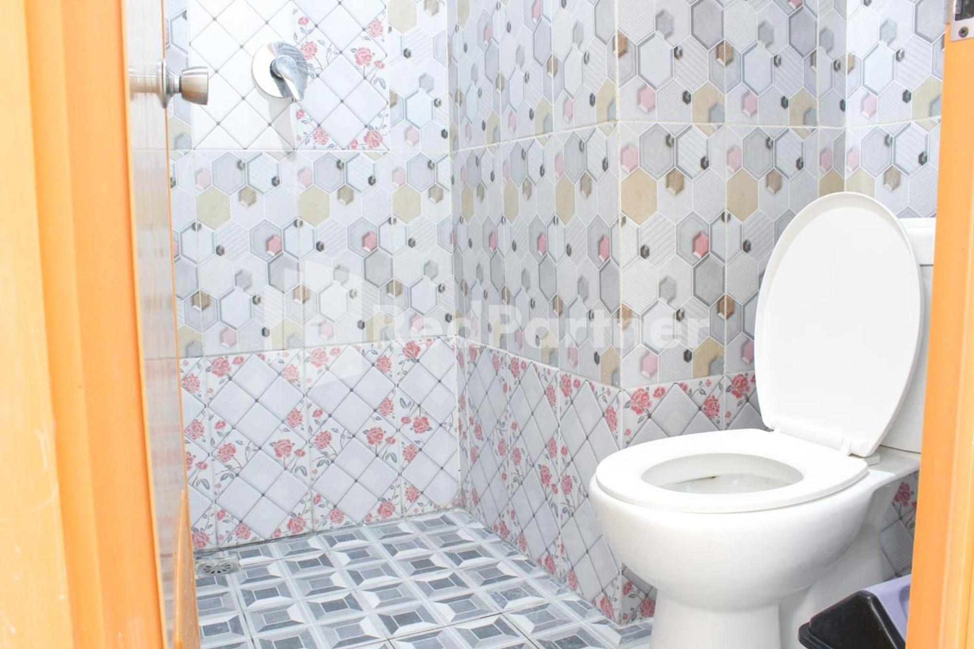 Hotel Brahma Mitra Reddoorz Jakarta