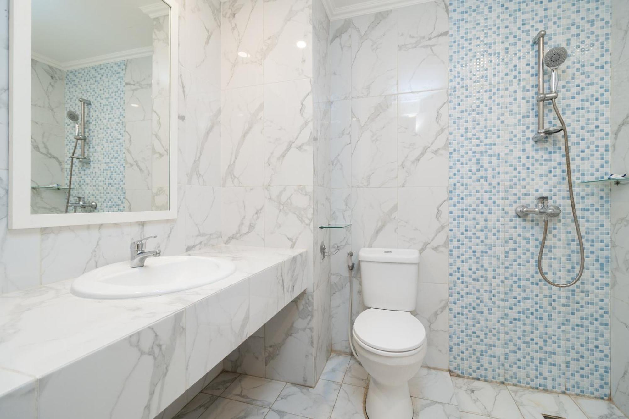 Reddoorz Plus Near Kebayoran Baru Blok S Khách sạn