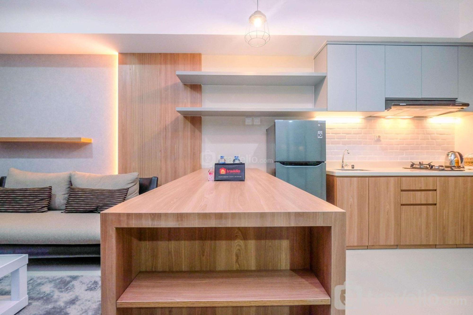Cozy 2br Nine With View By Travelio Apartment Jakarta