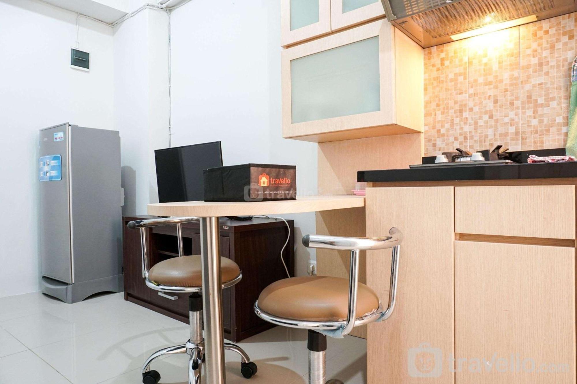 Tranquil Pramuka 2br Near Shopping Center By Travelio *