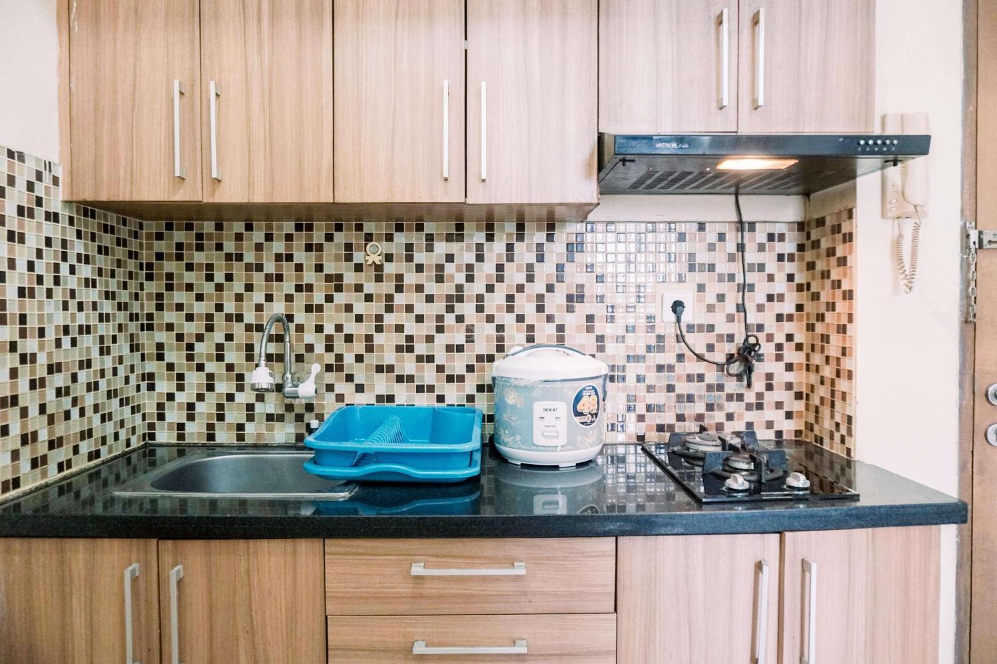 Good And Homey 1br Maple Park Sunter By Travelio Apartment Jakarta