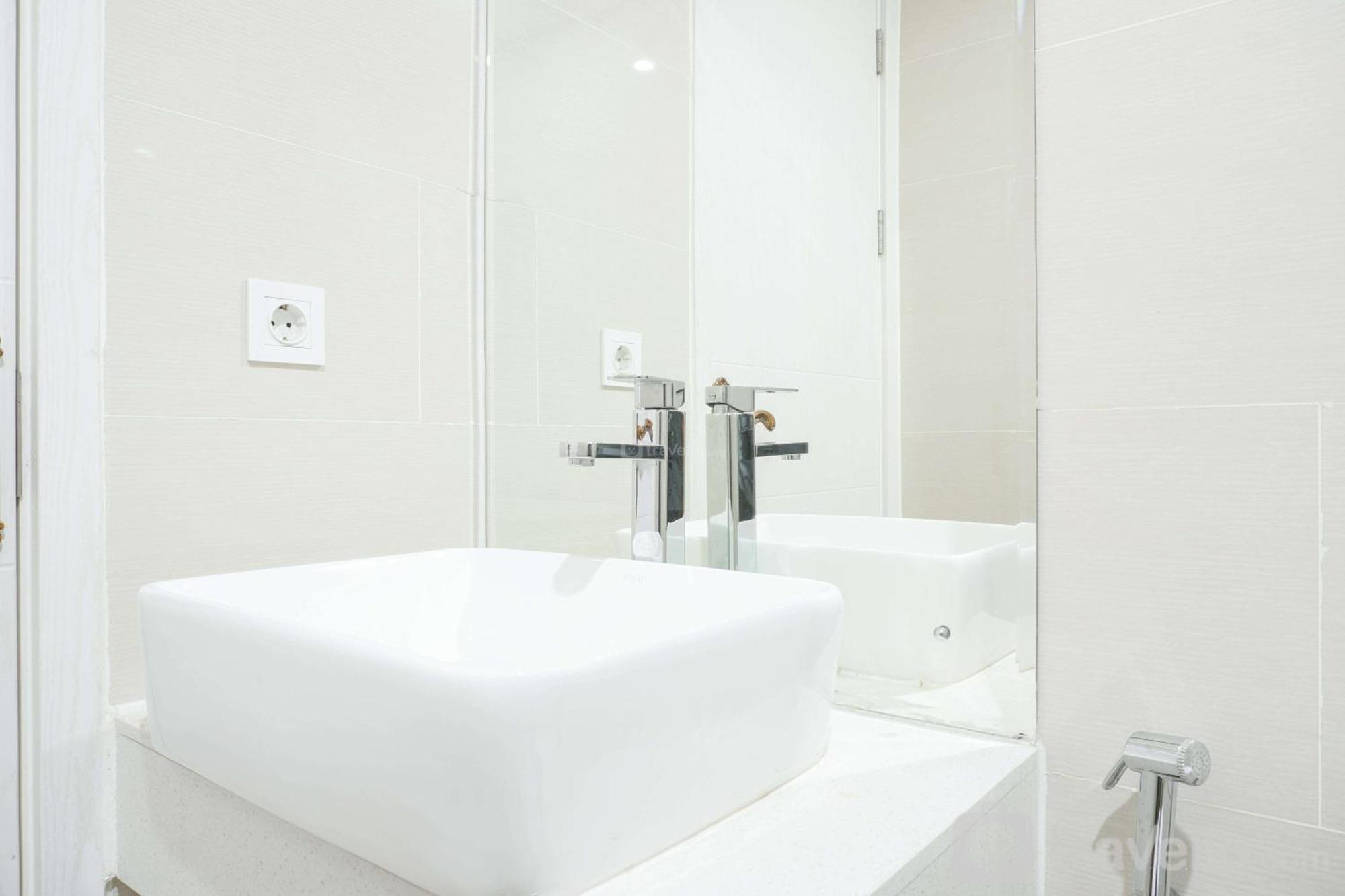 And Comfort 2br At Daan Mogot By Travelio Apartment *
