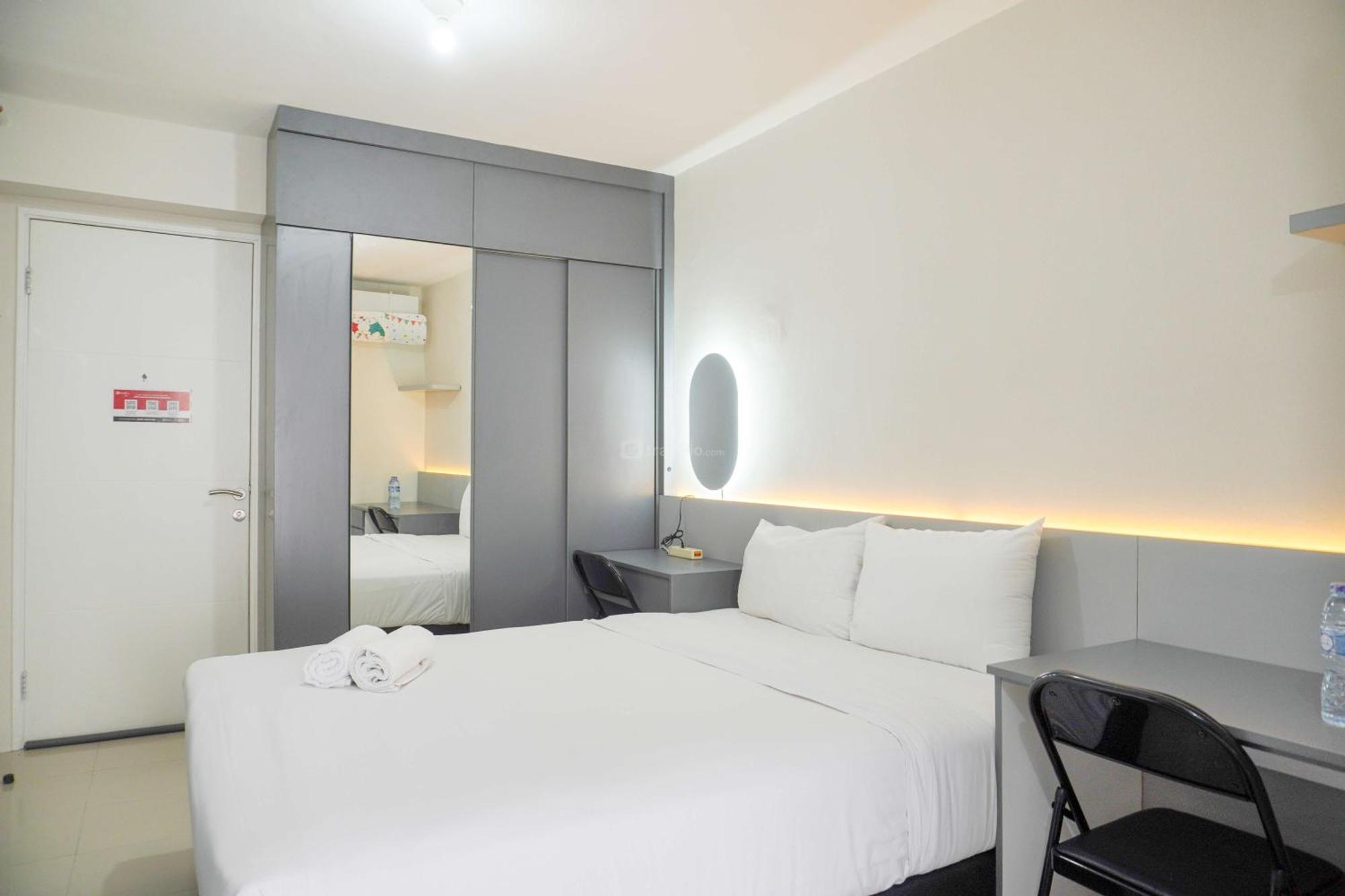 Strategic And Warm At Bassura By Travelio