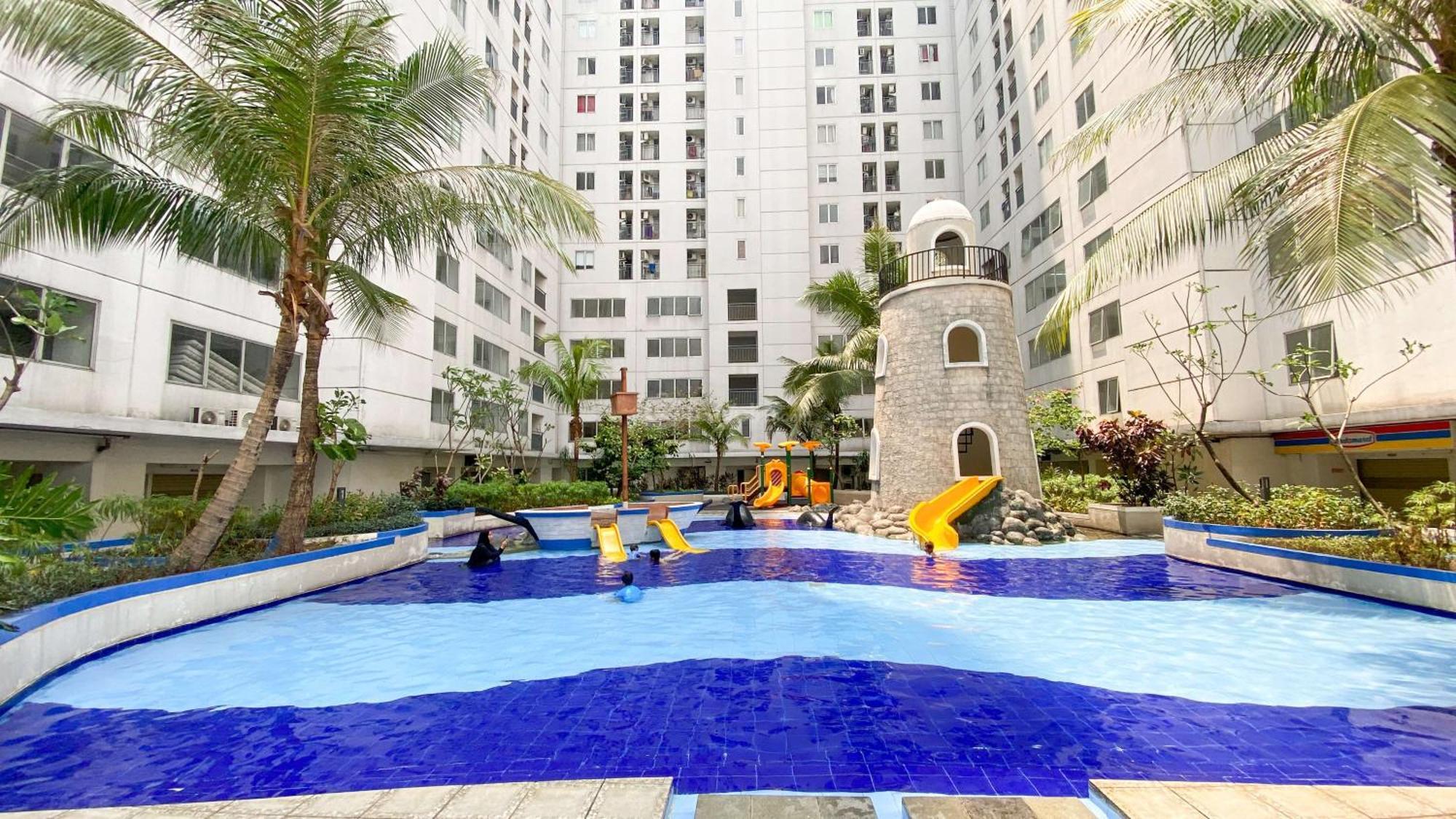 Strategic And Warm At Bassura By Travelio