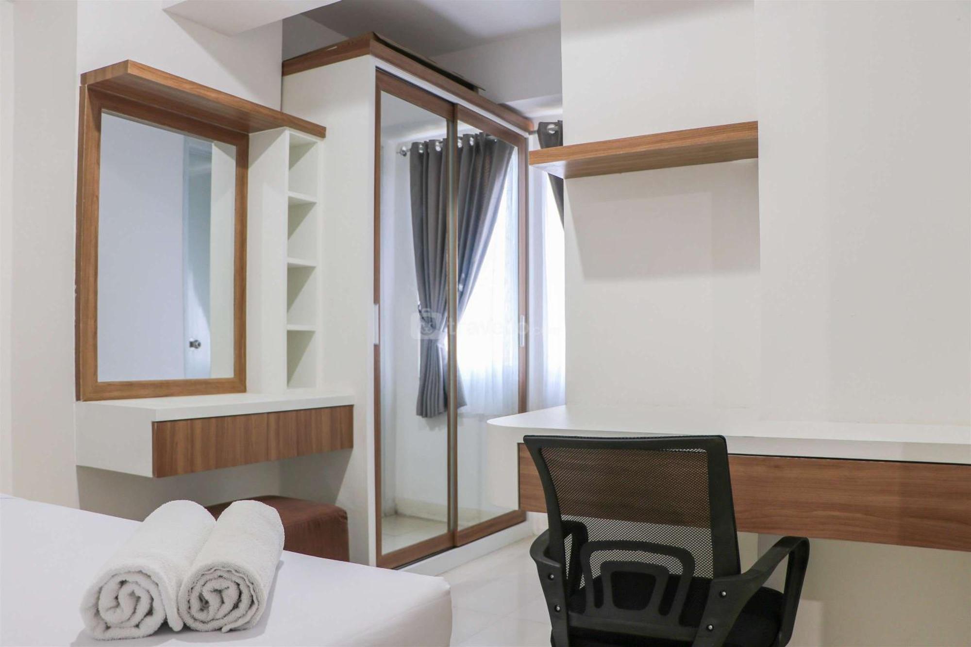 Apartment Minimalist And Warm 1br At Bassura By Travelio