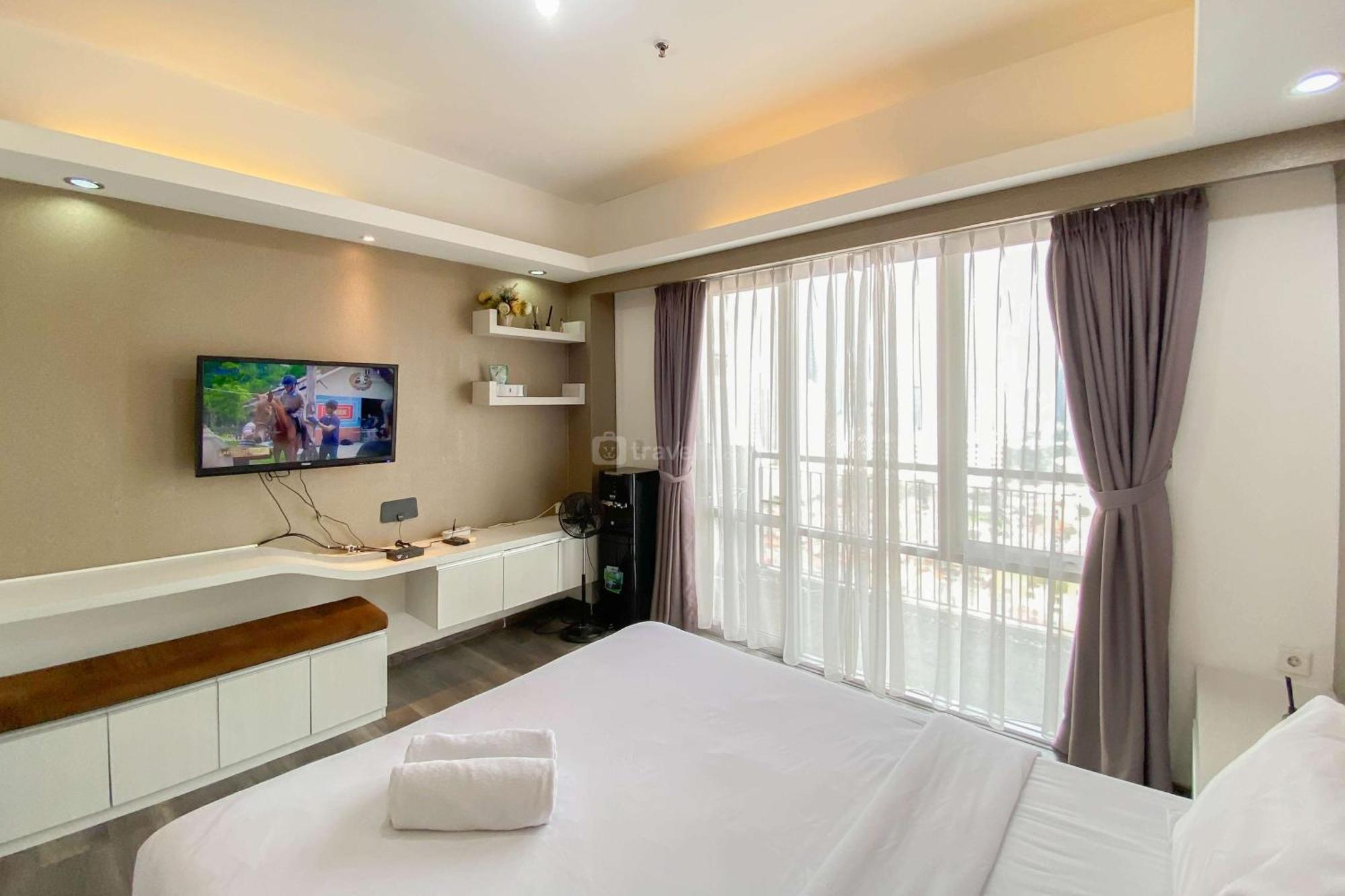 Apartment Good Choice And Cozy At Ambassade Kuningan By Travelio *
